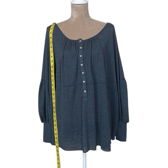 NWT Free People “Marla” Henley Oversized Boho Poppy Seed Blue Top - Picture 7 of 16
